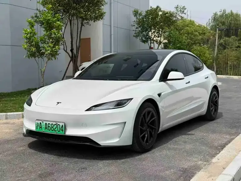 Tesla Model 3, 2024