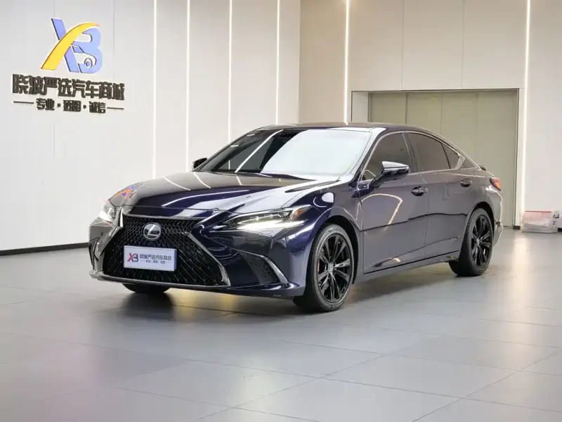 Lexus ES, 2023 — фото 1