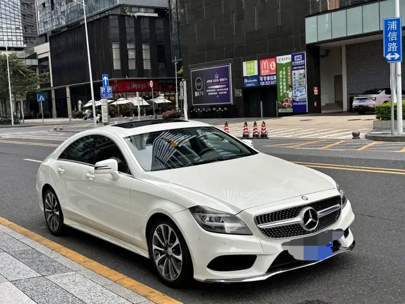 Mercedes-Benz CLS, 2015 — фото 1