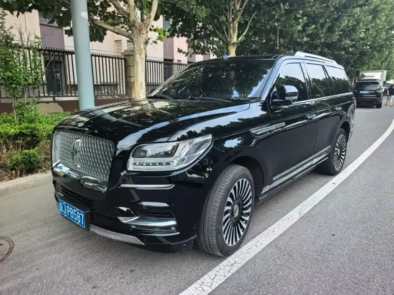 Lincoln Navigator, 2019 — фото 1