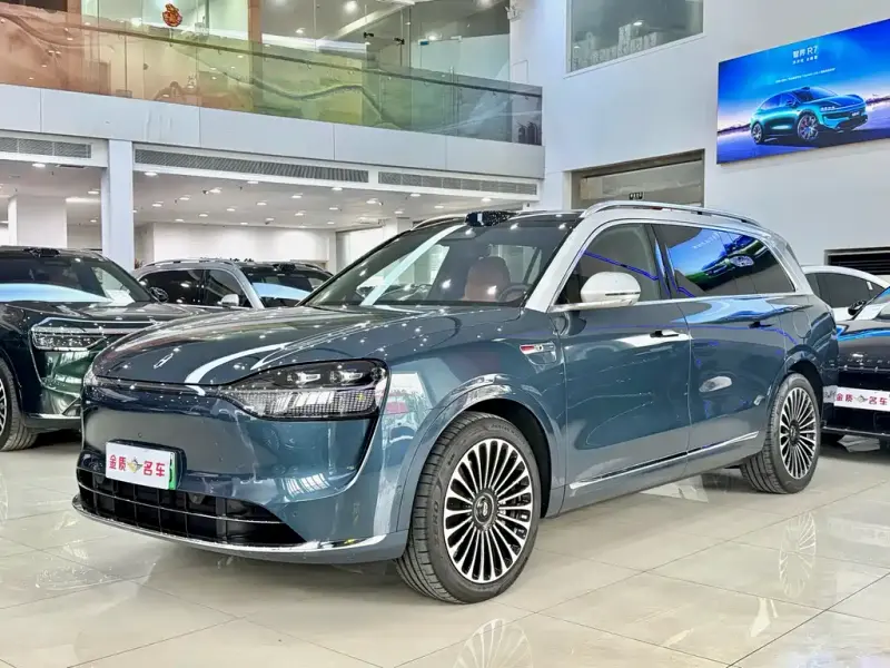 AITO M9, 2025