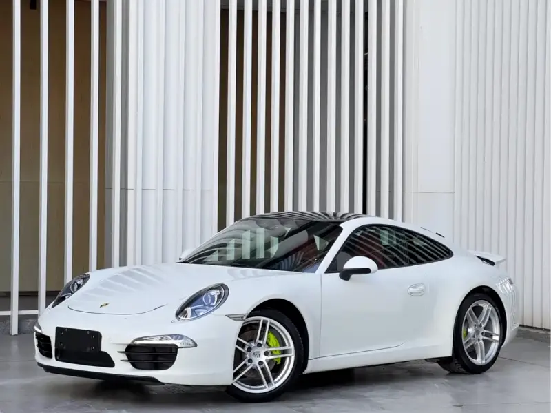 Porsche 911, 2015