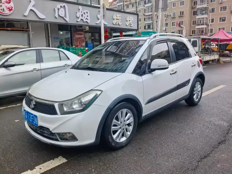 Suzuki SX4, 2013
