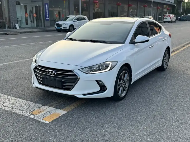Hyundai Elantra, 2016 — фото 1