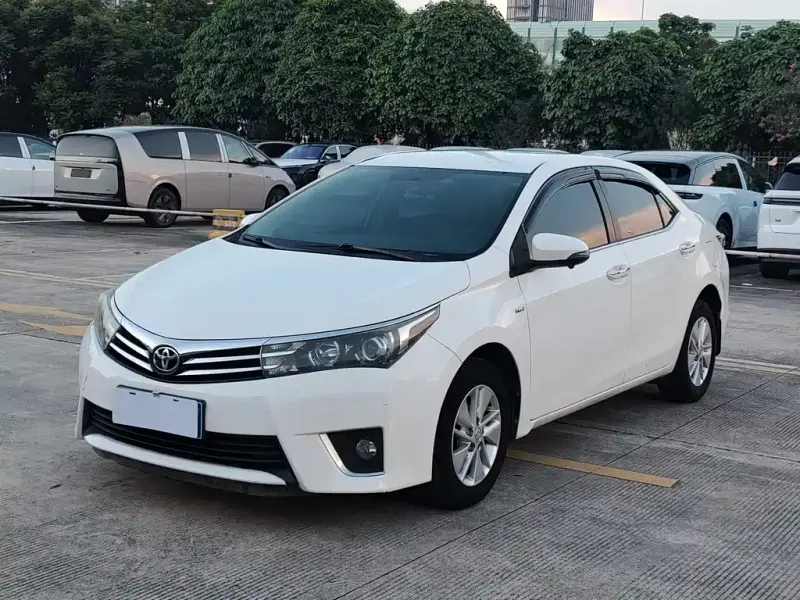 Toyota Corolla, 2015 — фото 1