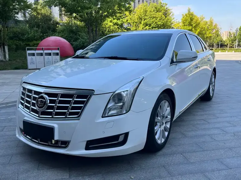 Cadillac XTS, 2015