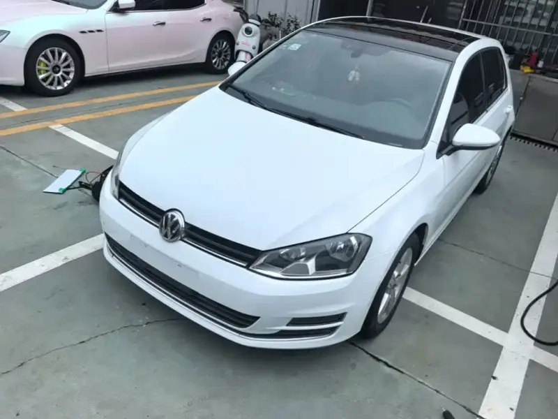Volkswagen Golf, 2015 — фото 1