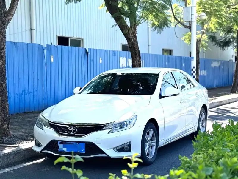 Toyota Reiz, 2014