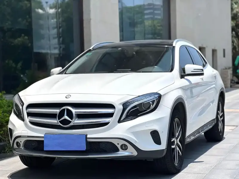 Mercedes-Benz GLA, 2015 — фото 1