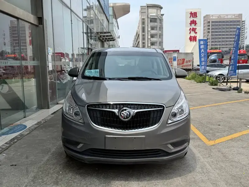 Buick GL8, 2018