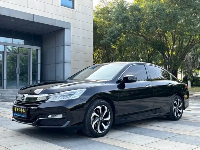 Honda Accord, 2017 — фото 1
