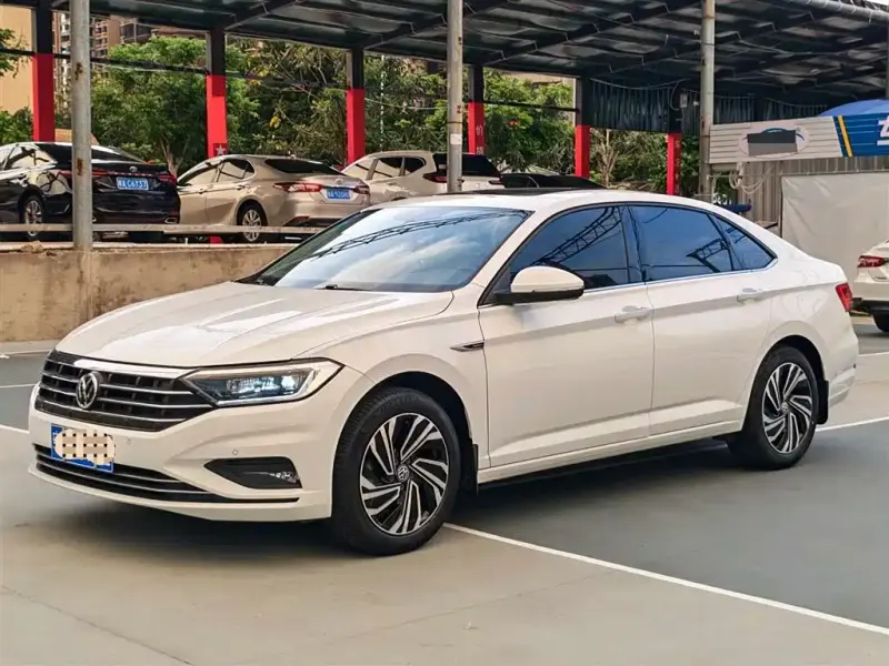 Volkswagen Sagitar, 2020