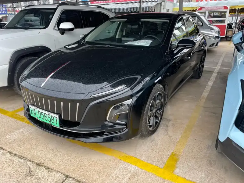 Hongqi E-QM5, 2024