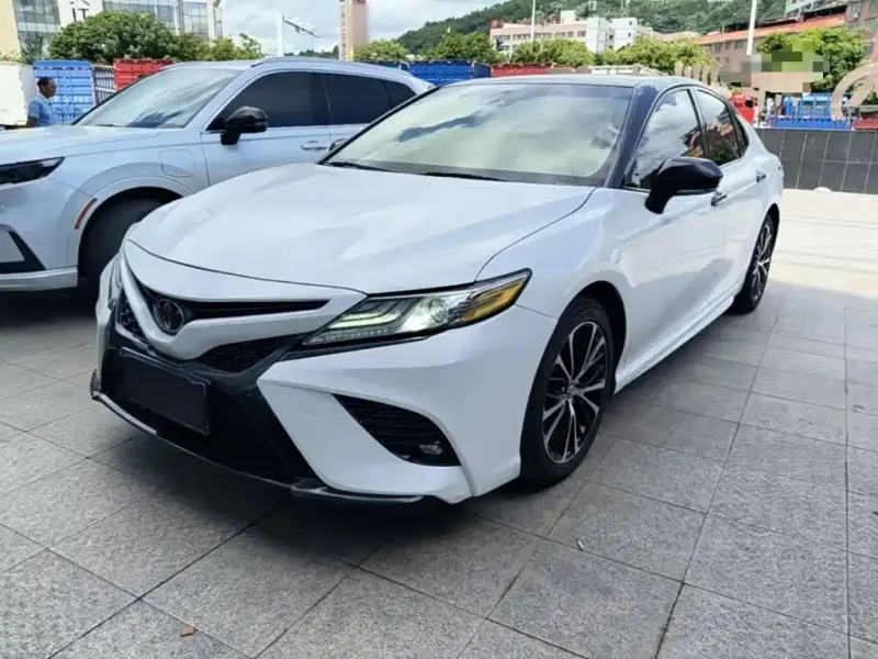 Toyota Camry, 2018