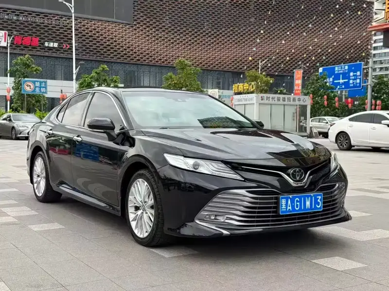Toyota Camry, 2019