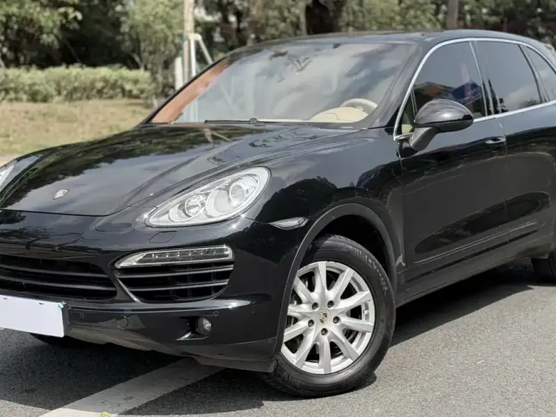 Porsche Cayenne, 2012