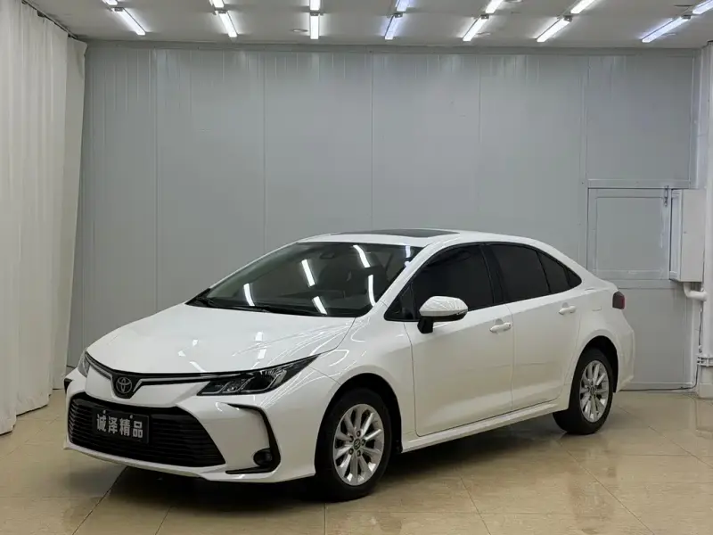 Toyota Corolla, 2021 — фото 1