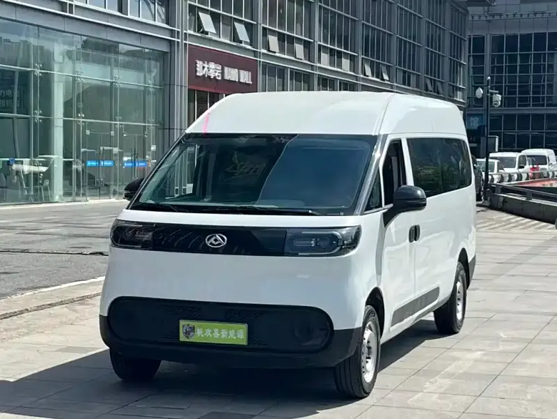 Maxus V1, 2025