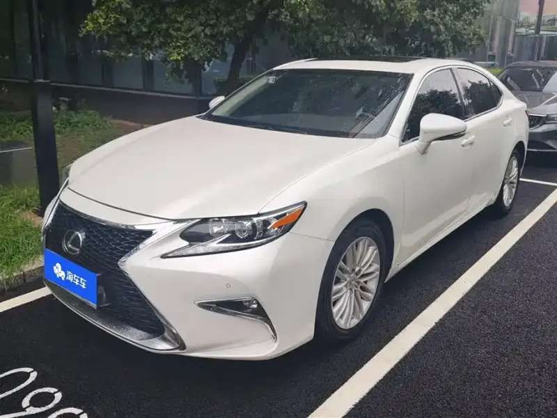 Lexus ES, 2017 — фото 1