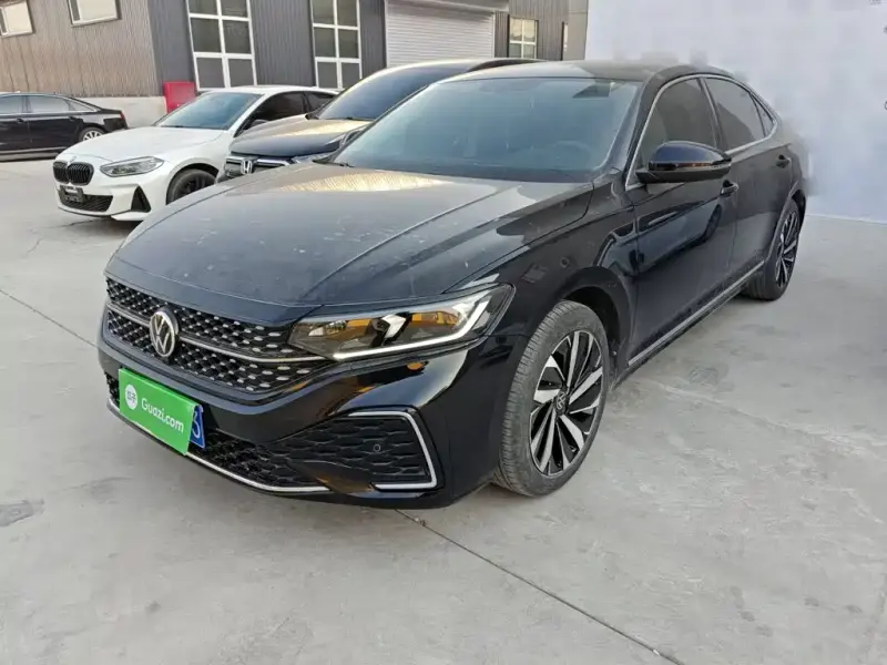 Volkswagen Passat, 2022