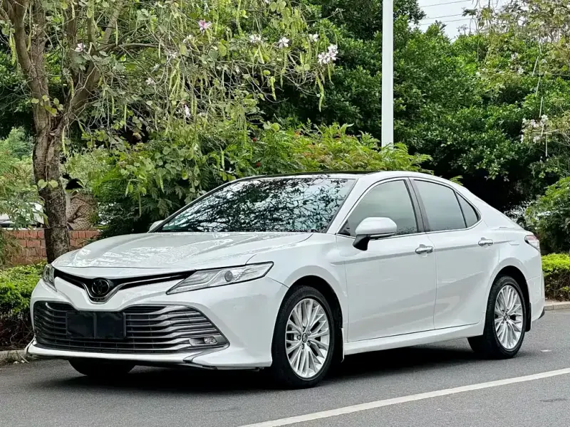 Toyota Camry, 2019