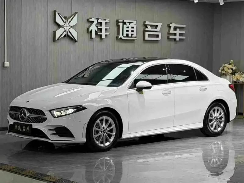 Mercedes-Benz A-Class, 2021 — фото 1