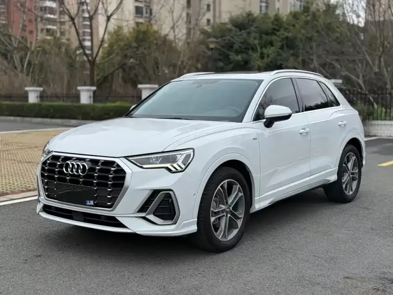 Audi Q3, 2021