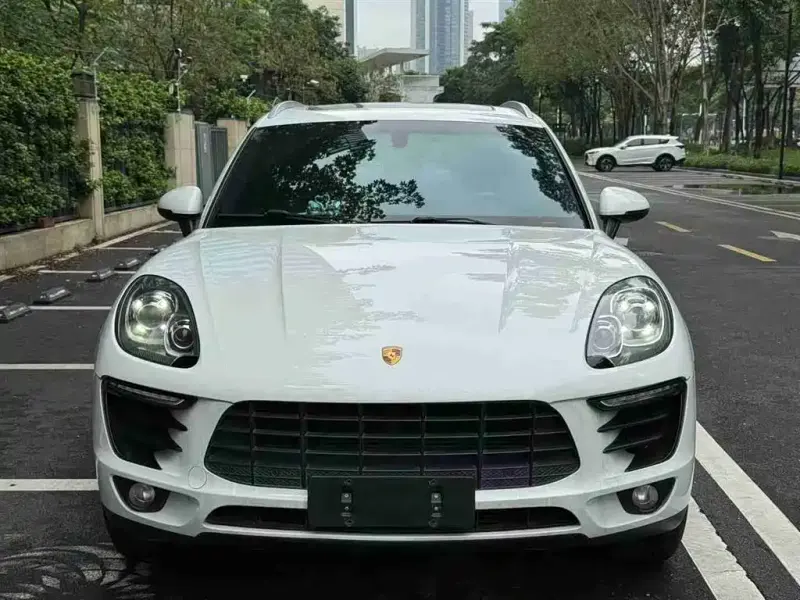 Porsche Macan, 2016