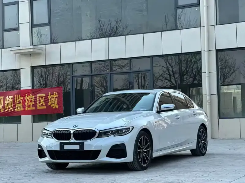 BMW 3 Series, 2021