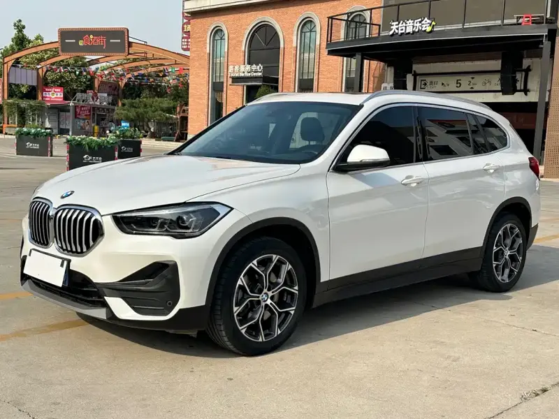 BMW X1, 2022 — фото 1
