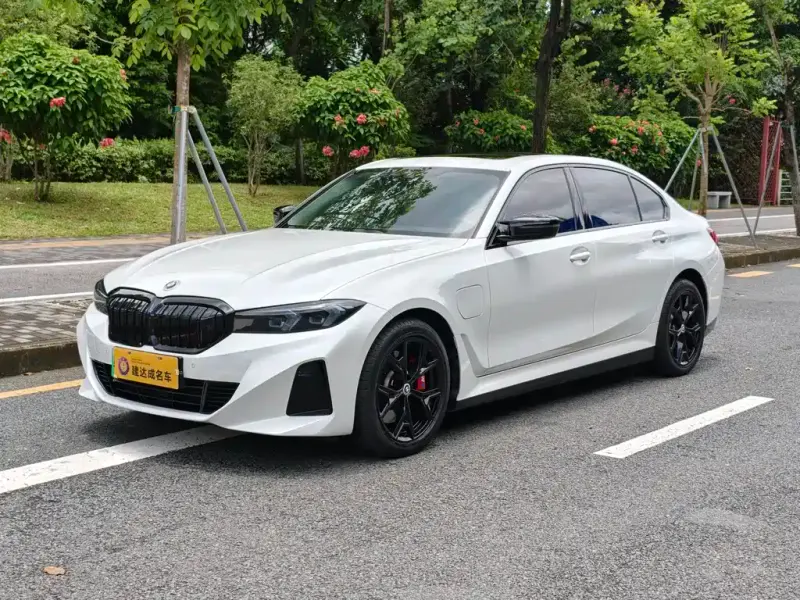 BMW i3, 2023
