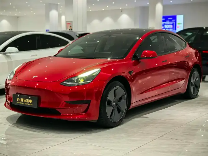 Tesla Model 3, 2022