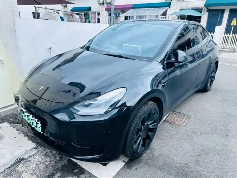 Tesla Model Y, 2023