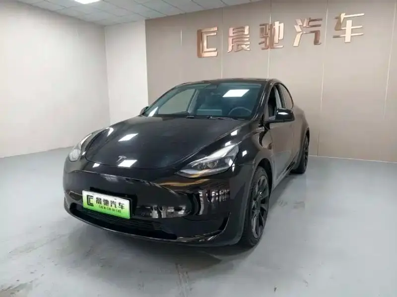Tesla Model Y, 2023
