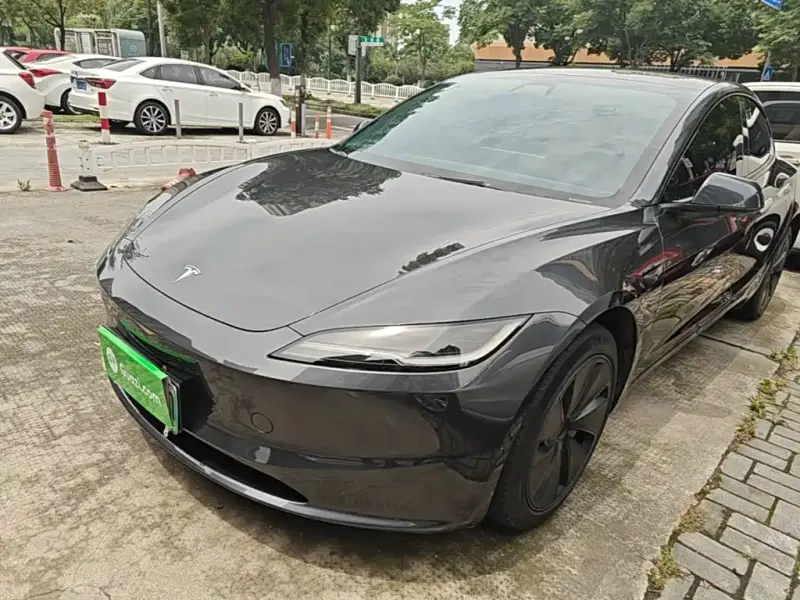 Tesla Model 3, 2024