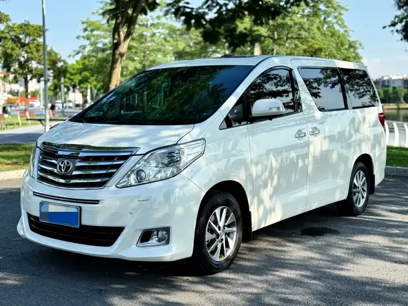 Toyota Alphard, 2014