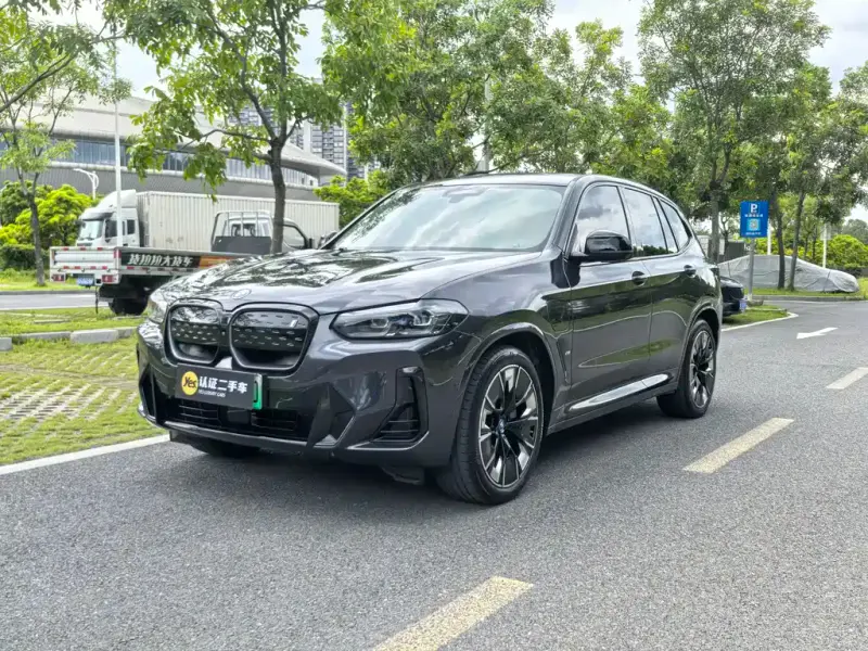 BMW iX3, 2024