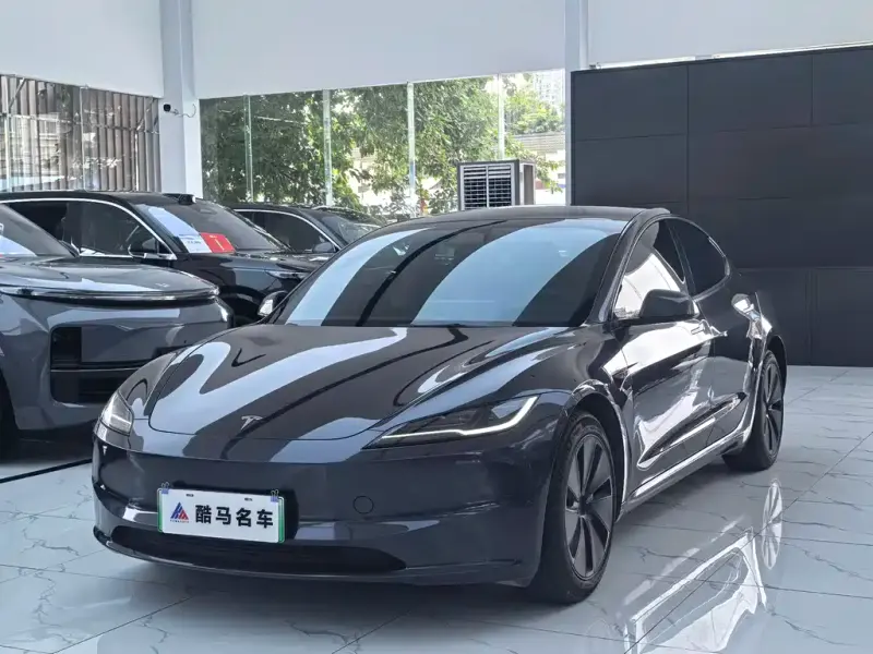 Tesla Model 3, 2024
