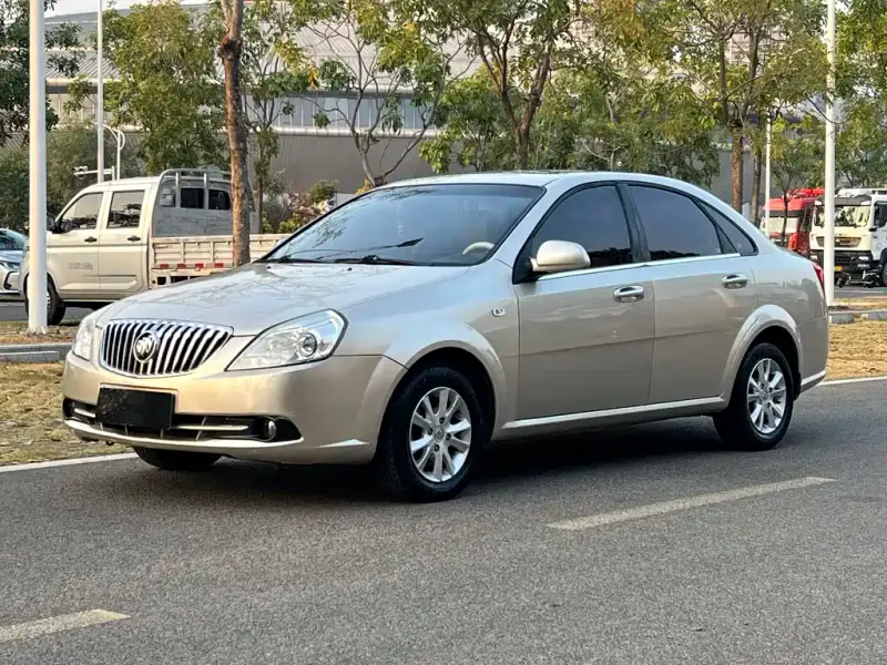 Buick Excelle, 2015