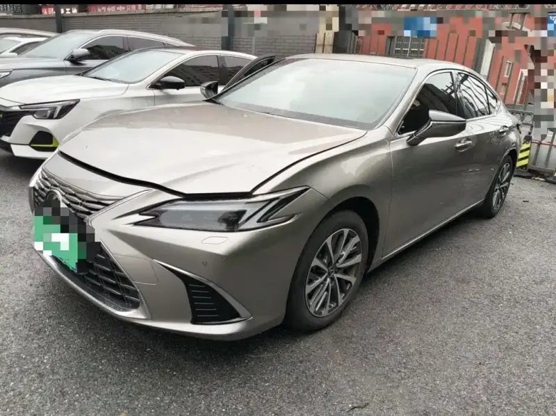 Lexus ES, 2025 — фото 1