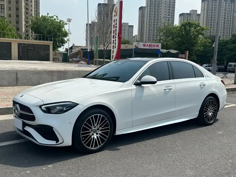 Mercedes-Benz C-Class, 2024
