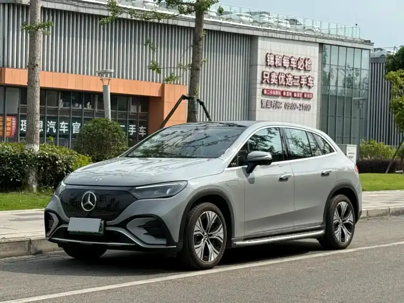 Mercedes-Benz EQE SUV, 2023