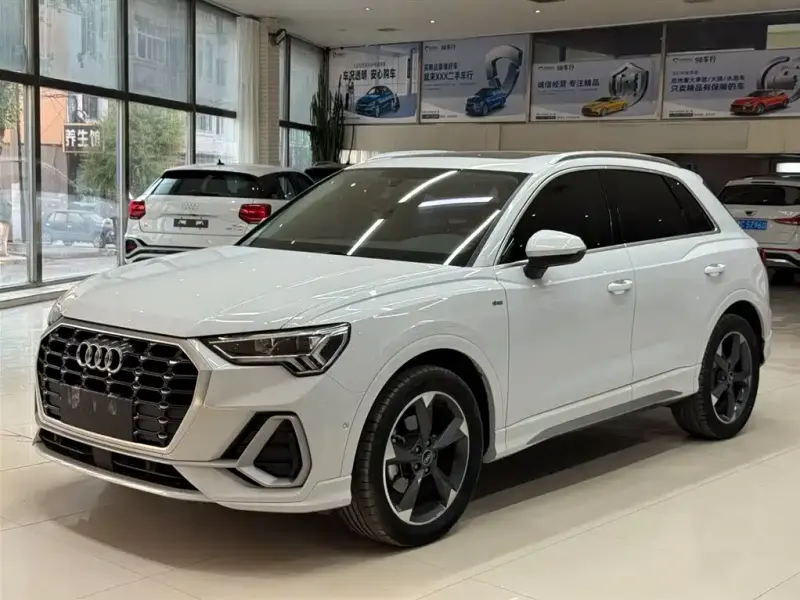 Audi Q3, 2023