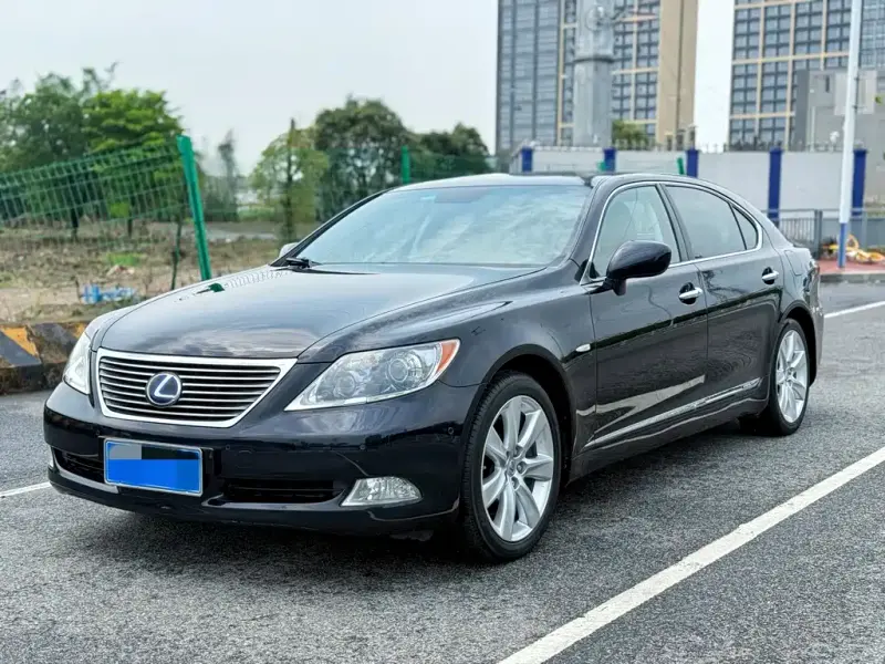 Lexus LS, 2009