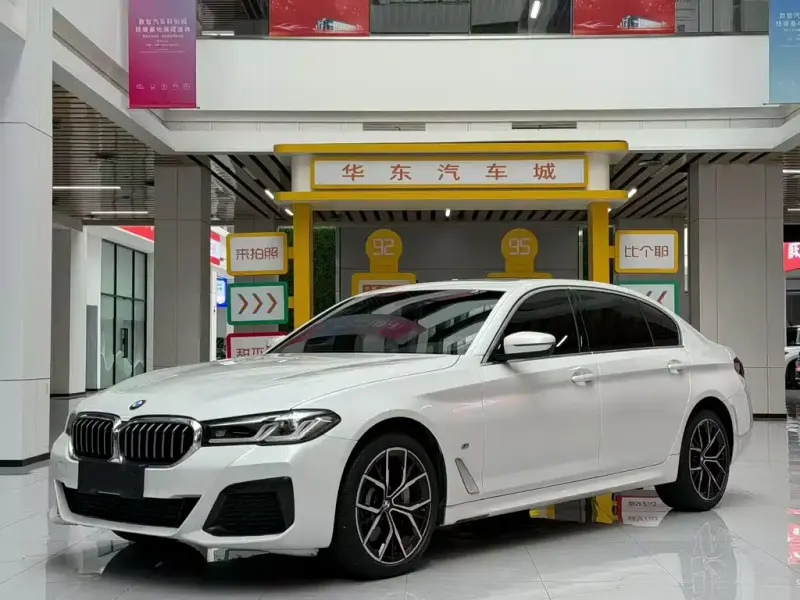BMW 5 Series, 2022