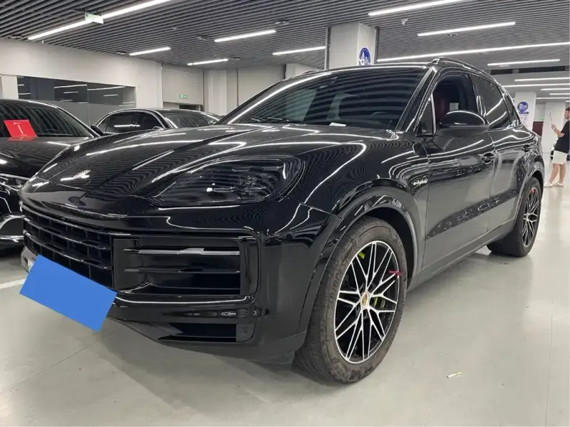 Porsche Cayenne Hybrid, 2025