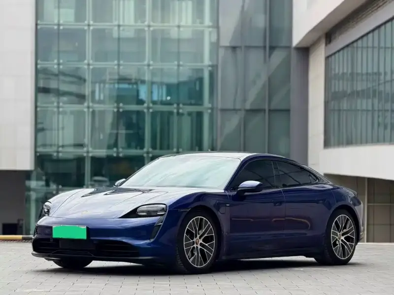 Porsche Taycan, 2021