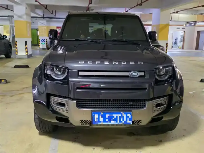 Land Rover Defender, 2023