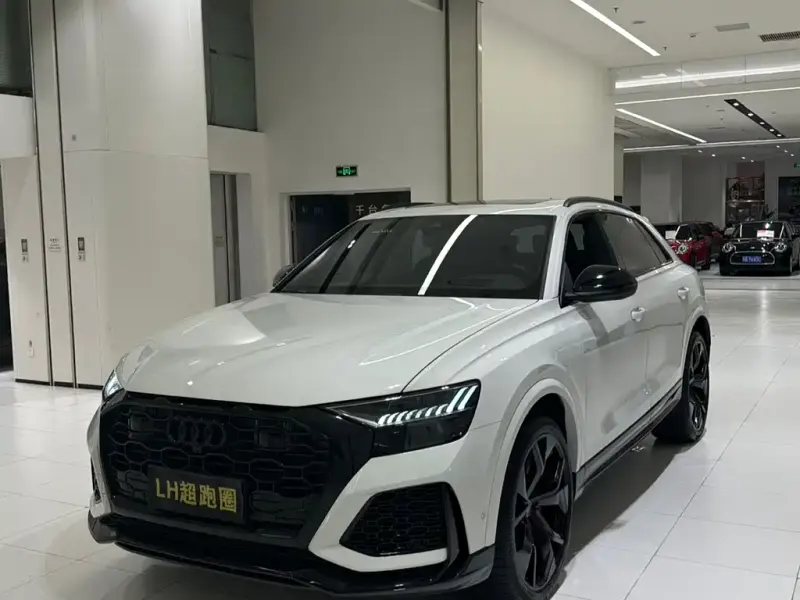 Audi RS Q8, 2021