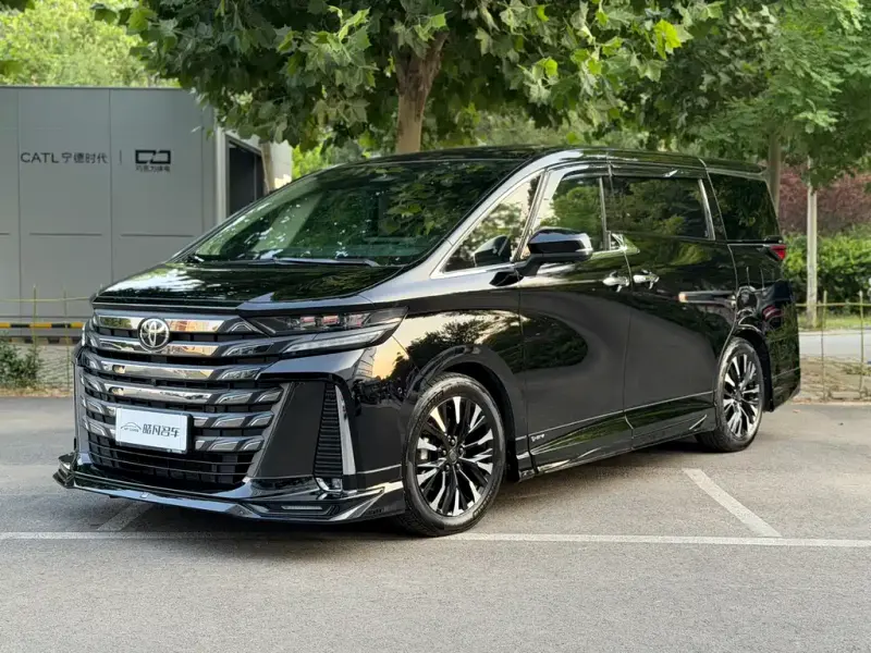 Toyota Vellfire, 2024